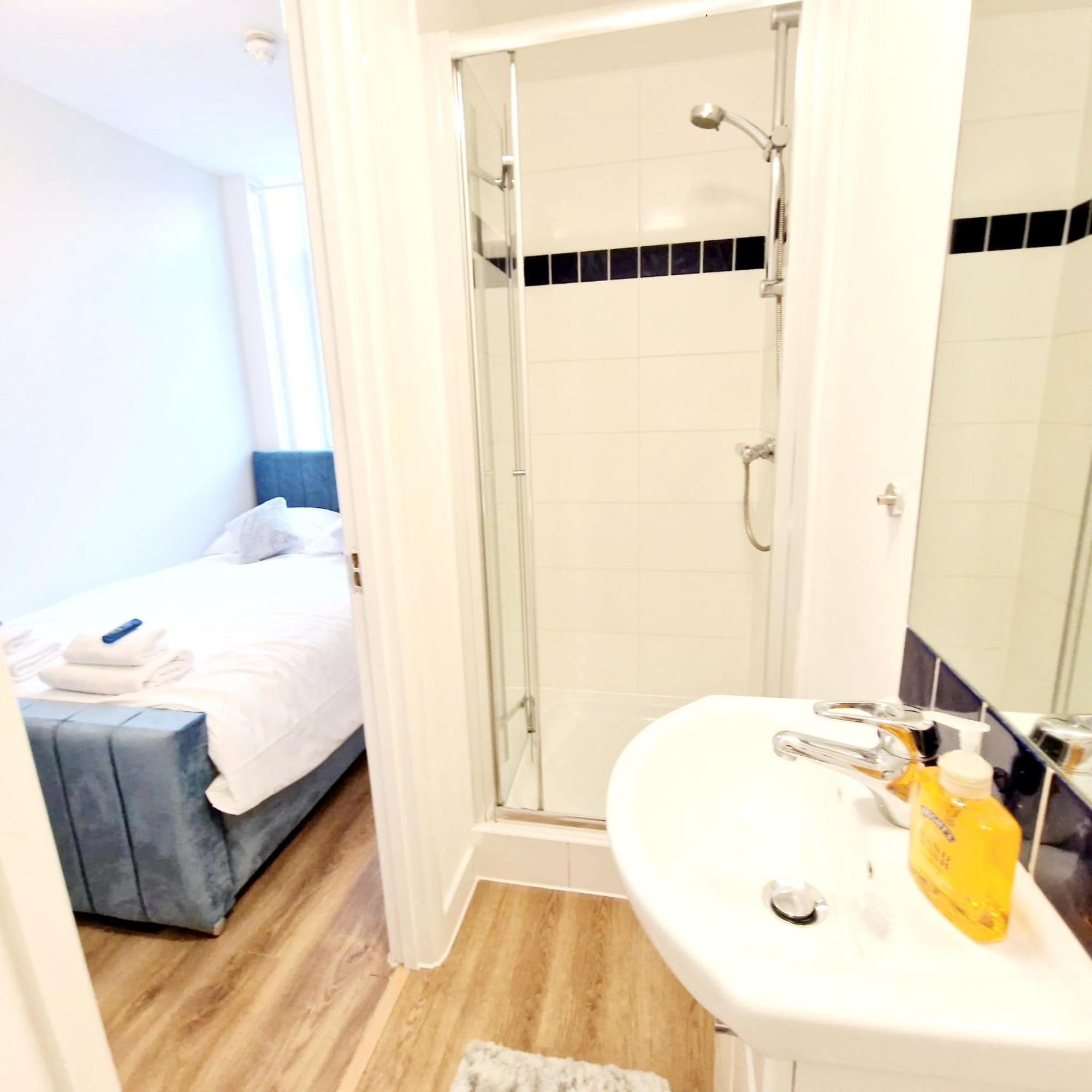 Crendon House Boutique Hotel High Wycombe Buckinghamshire Extérieur photo