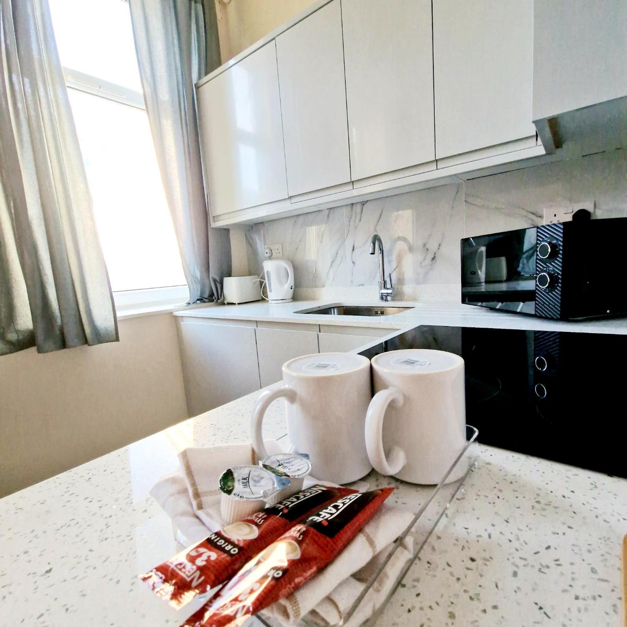 Crendon House Boutique Hotel High Wycombe Buckinghamshire Extérieur photo