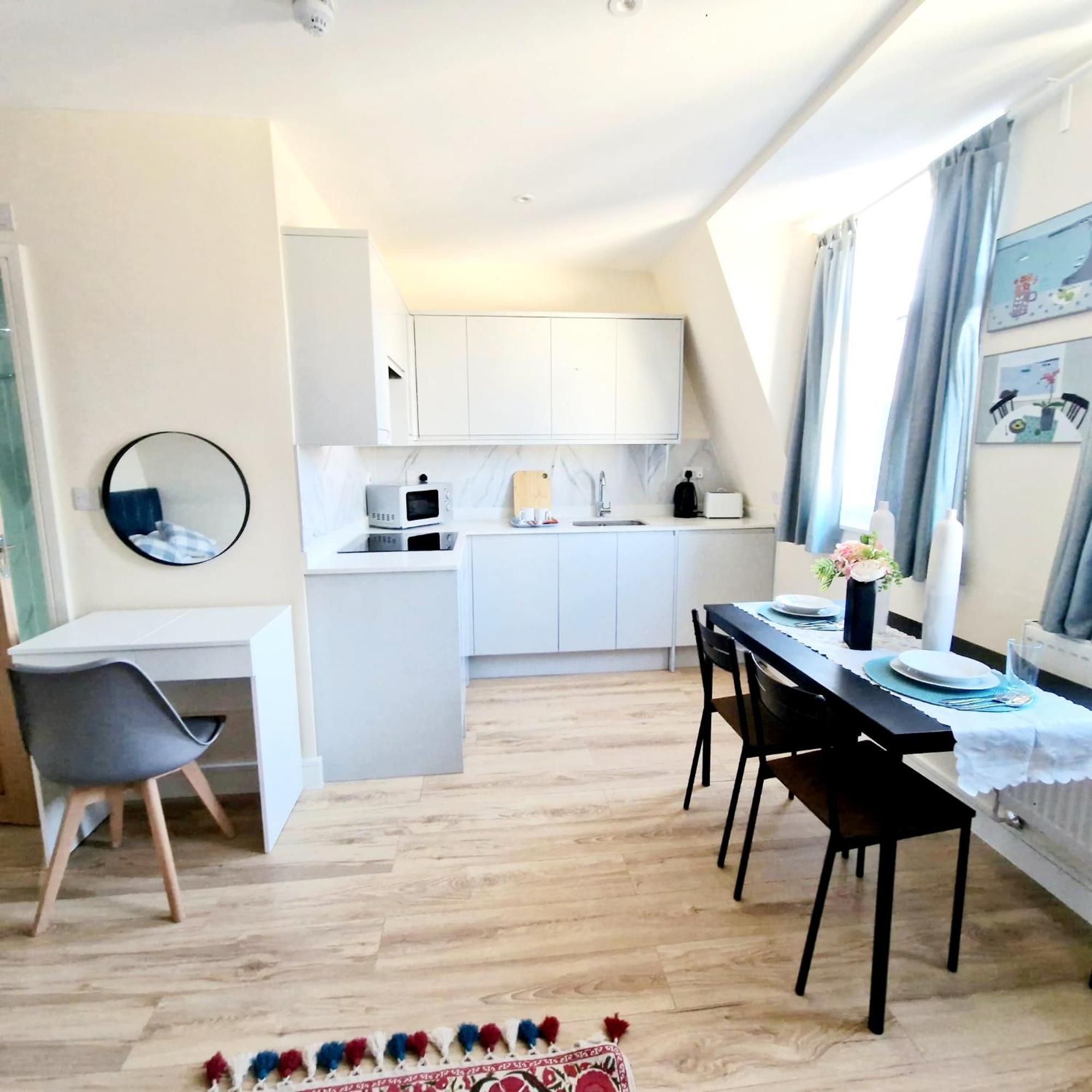 Crendon House Boutique Hotel High Wycombe Buckinghamshire Extérieur photo